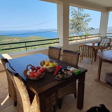 Дом отдыха Terrace 180 View To Sea